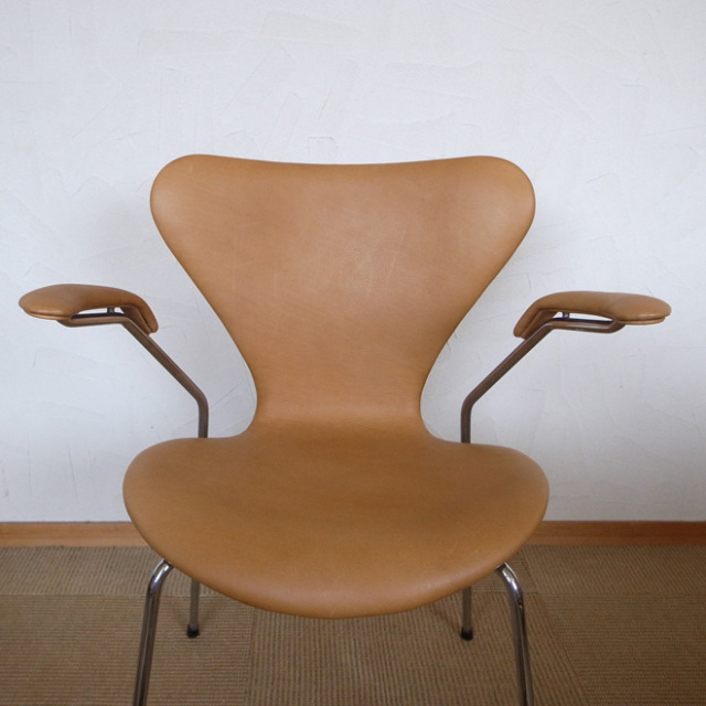 Arne Jacobsen / アルネ・ヤコブセン フリッツ・ハンセン 3211 セブンチェア　レザー