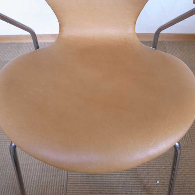 Arne Jacobsen / アルネ・ヤコブセン フリッツ・ハンセン 3209 セブンチェア　レザー
