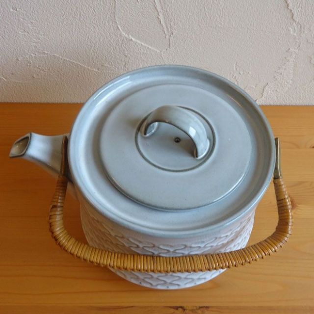 イェンス・クイストゴーのコーディアル/ティーポット