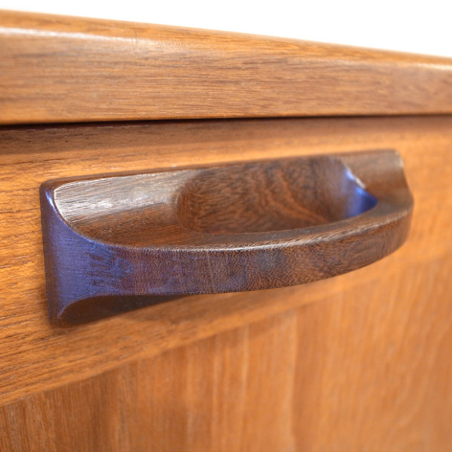  E.GOMME  G-PLAN　キャビネット付サイドボード