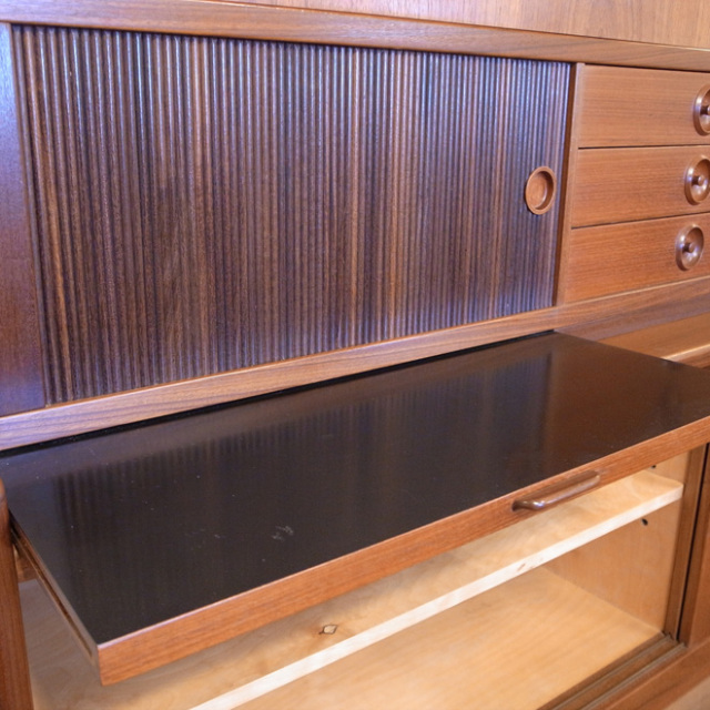 Johannes Andersen / ヨハネス・アンダーセン   カップボード【チーク】