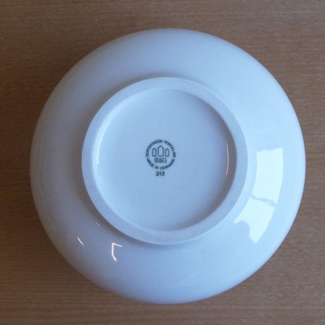 Henning Koppel / ヘニング・コッペル B&G White Koppel / ホワイトコッペル 　ボウル【24ｃｍ】