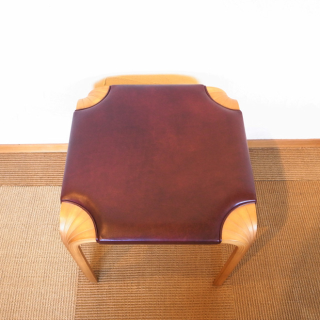 Alvar Aalto / アルヴァ・アアルト  X601 スツール【レザー】