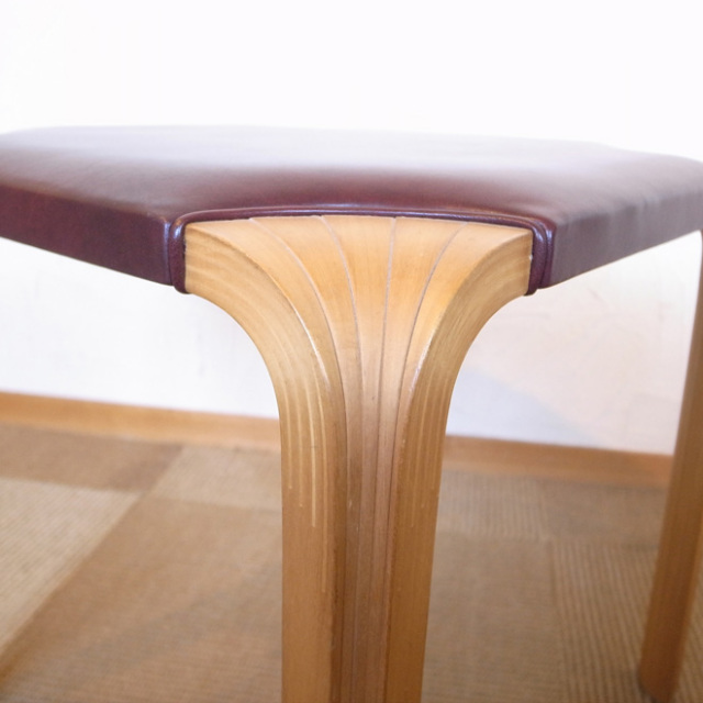 Alvar Aalto / アルヴァ・アアルト  X605 スツール【レザー】