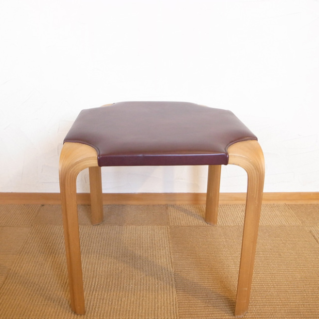 Alvar Aalto / アルヴァ・アアルト  x601 スツール【レザー】