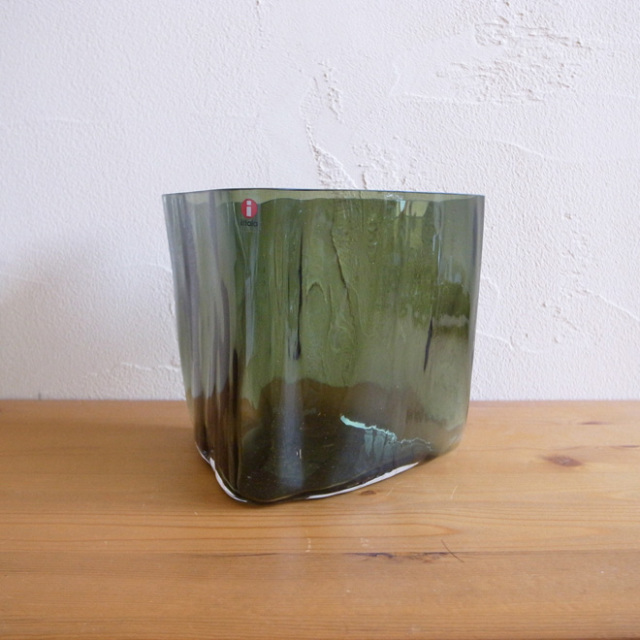 Alvar Aalto / アルヴァ・アアルト イッタラ  アアルトベース【モスグリーン】