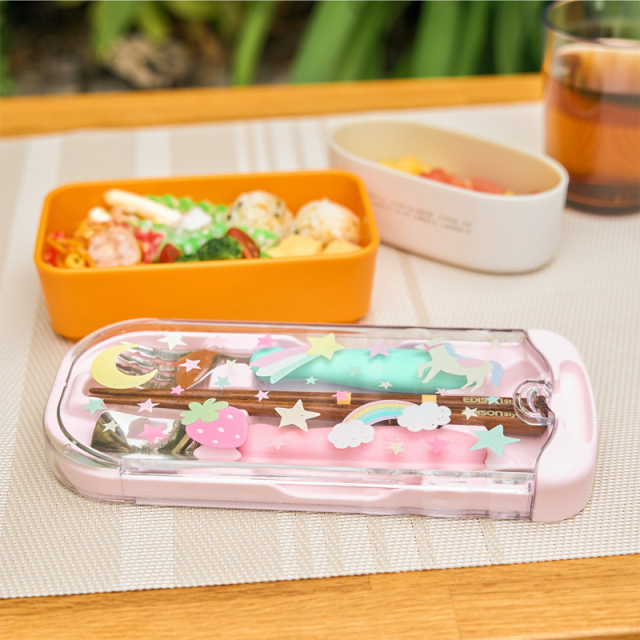 macaroonMINITEEN 4点セット トリオセット メルヘン フォーク&スプーンと天然木のお箸が入っ