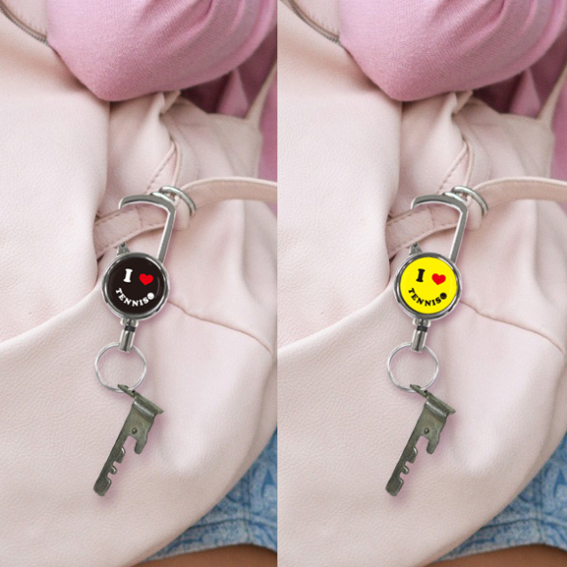 シルバーリールキー　スマイル柄　テニス 使用例3