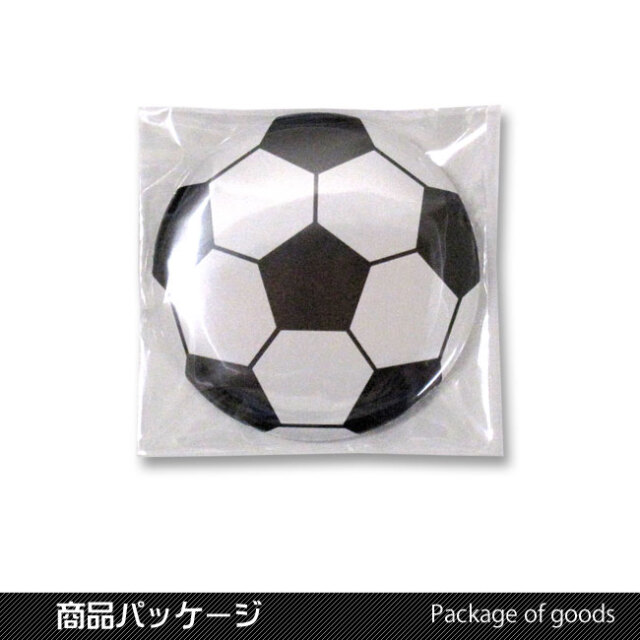 缶バッチ　サッカーボール柄