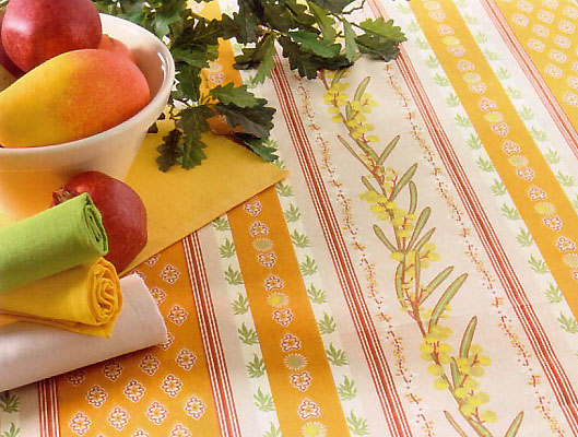 プロヴァンスプリントテーブルクロス撥水加工（ポルトフィーノ・オレンジ）160×250cmサイズ【フランス】 NAP_25_221e