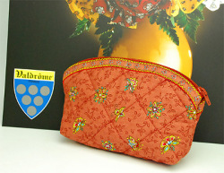 ヴァルドローム VALDROME ポーチCAMELIA（リューヌドミエル・レッド）VAL_TRSCML_04