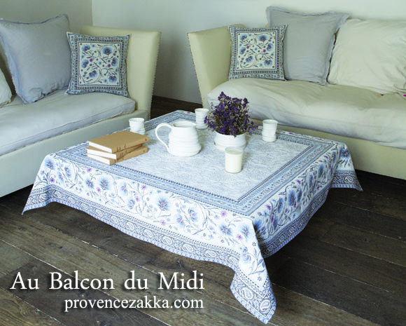 テーブルクロス：マルチカバージャガード織り（SILLANS シヤン 花柄・ホワイト×ブルー）全２サイズ【フランス】NAP_C86WB