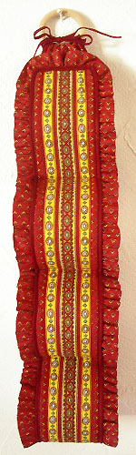 フリル付きトイレットペーパーストッカー（ルールマラン・ボルドー×イエロー）TOI_S19