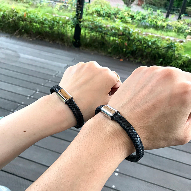 Flat braidペアブレスレット着画画像