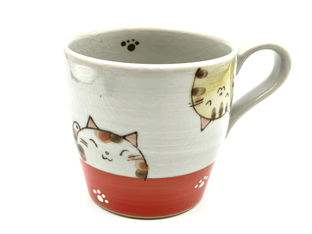 ４匹ねこ　マグカップ（赤）