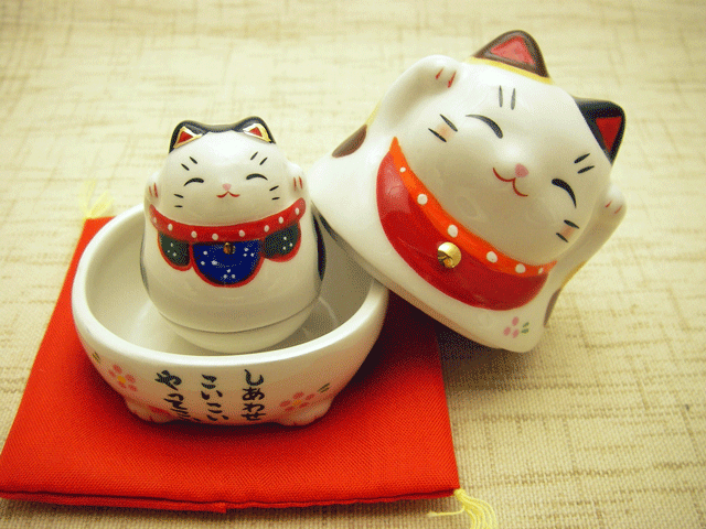 招き猫小物入れ（みけ）