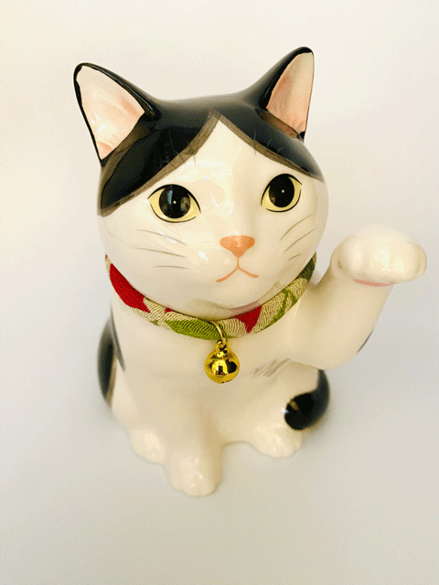 うちの招き猫（ぶち）