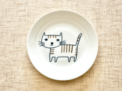 ねこまるけ　ボンヤリ小皿
