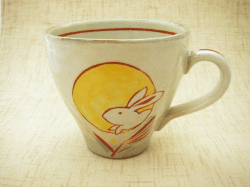 ≪アウトレット和食器≫赤絵月うさぎマグカップ