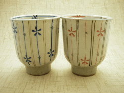 アウトレット和食器　小花十草ペア湯呑