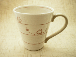 ≪和食器≫遊び猫　マグカップ(赤）