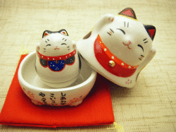 招き猫小物入れ（みけ）