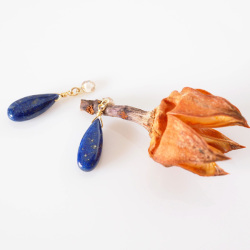 ラピスラズリ揺れる天然石しずくスレンダー