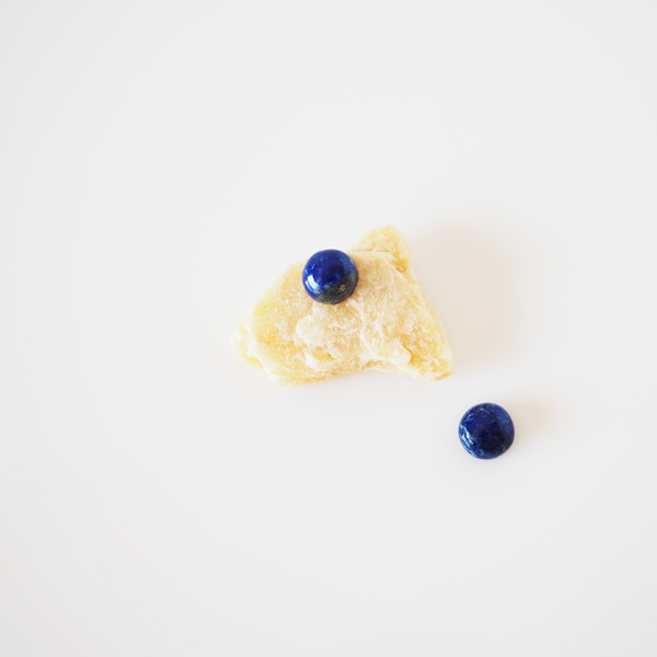 619 天然石　ラピスラズリ　6㎜　瑠璃　ピアス　イヤリング 天然石＊高品質 夜空のような瑠璃色ラピスラズリとタンザナイト