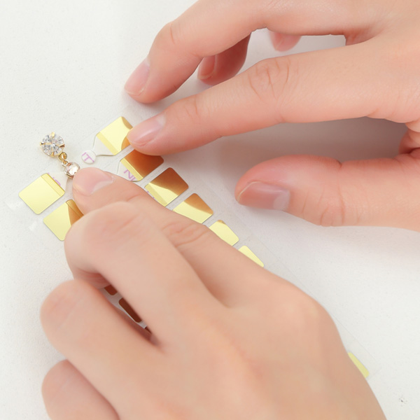 貼るピアス 替えシール 4mm シール シールのみ イヤリング 痛くない