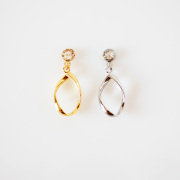 【おすすめの定番/送料無料】小さなツイストフープ