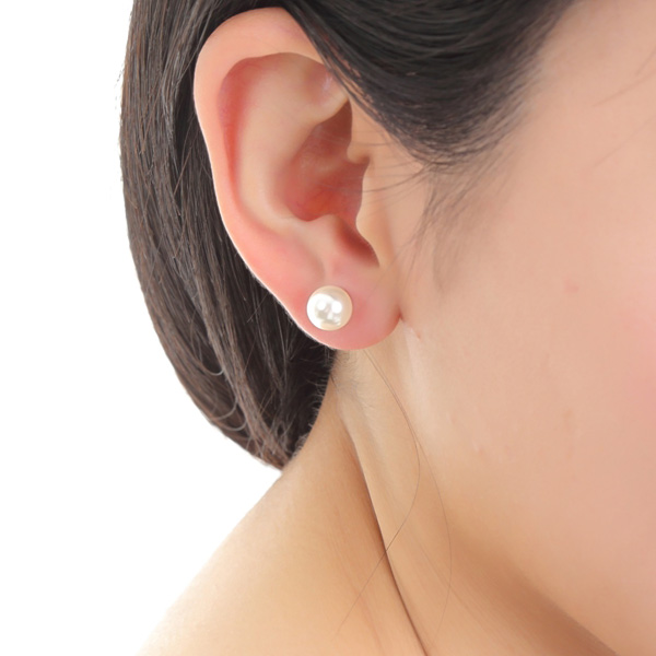 【おすすめの定番/送料無料】一粒樹脂パール8mmの貼るピアス