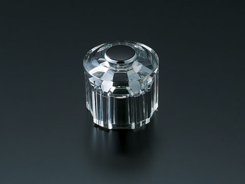 a-082-3.jpg