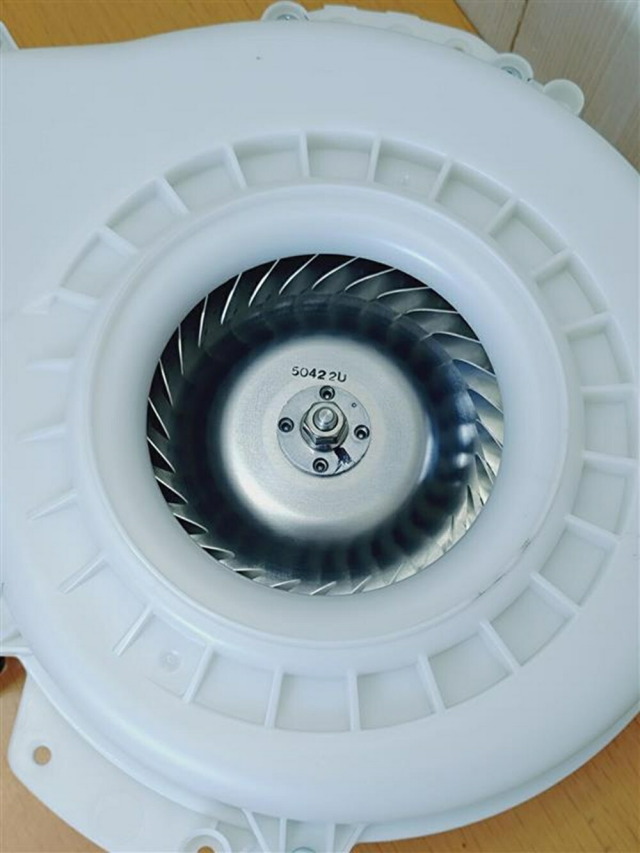 axw851-8tv0-2.jpg