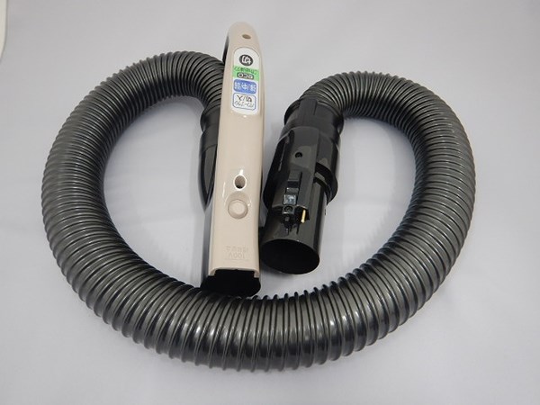 cv-p205e6-003.jpg