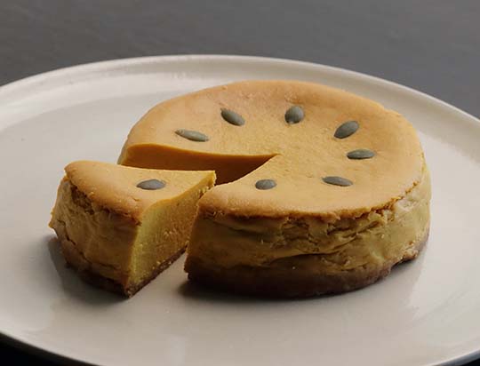 かぼちゃ7 ぶり4 チーズケーキ1 プレミアムキッチン 株式会社 関西工場 THE SEVEN SWEETS 新発売