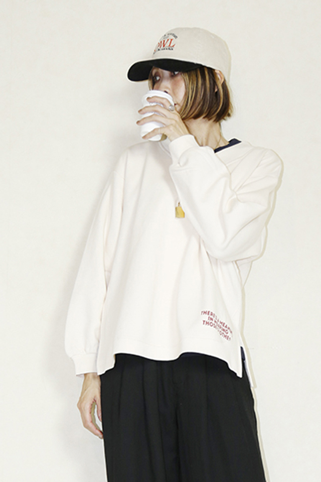 Garance et Violette (ギャランス エト ヴィオレット)  　裏毛Vネックプルオーバー　24235-1842WZ