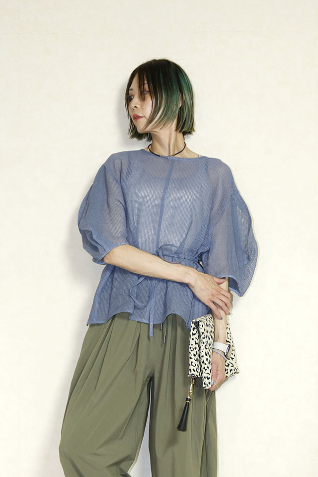 CHIGNON（シニヨン）シアチェックブラウス　1562-301KK