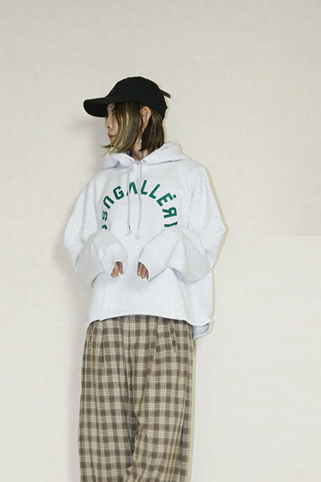 送料無料　USU GALLERY 　カーブカレッジパーカー　26A-MT-41-ASH