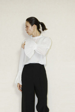 anana 　フレアスリーブブラウス　a59-024