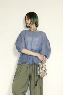 CHIGNON（シニヨン）シアチェックブラウス　1562-301KK