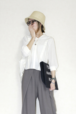 Praia　(プライア) 　メッシュ切替ブラウス　LEO-2520beige