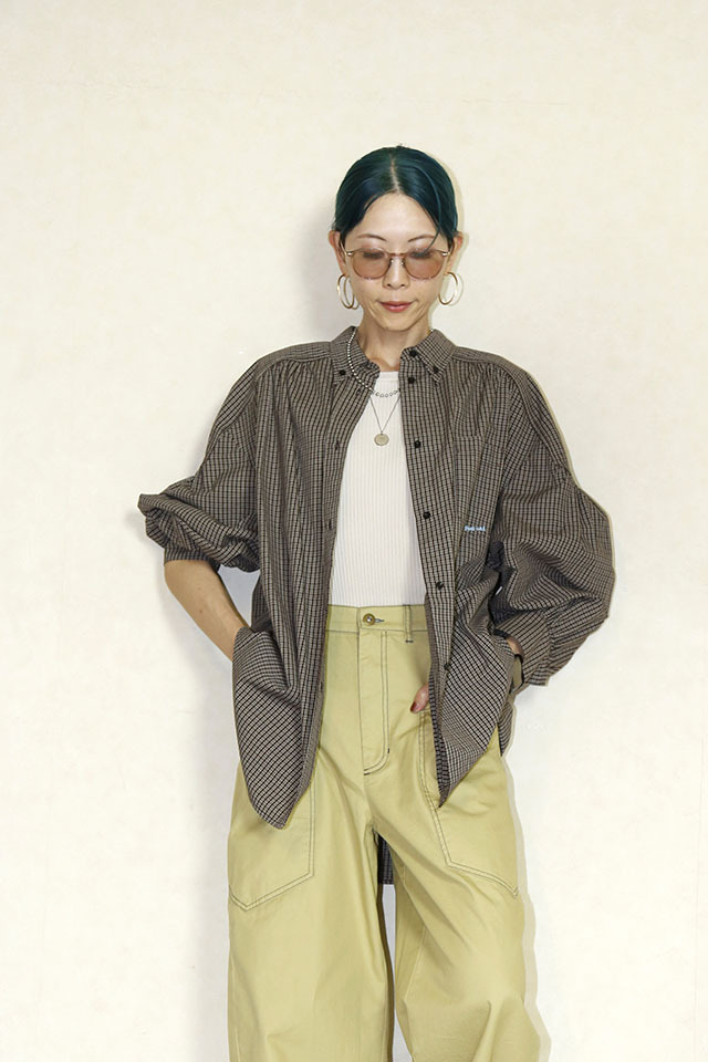 pois ポワ blouse tee ホワイト　本日限り値下げ‼️ pois ポワ blouse tee ホワイト