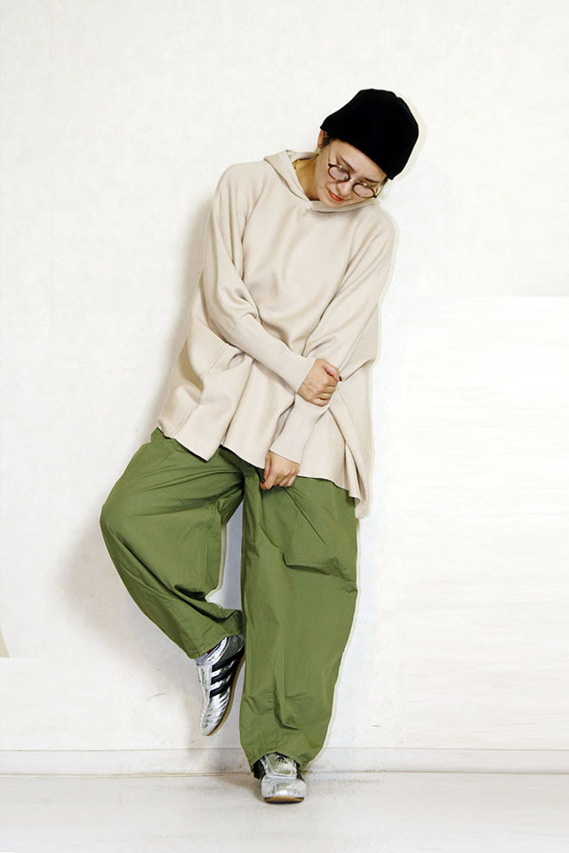 希少 初期 70s ARCHIVE 立体ドルマンニット イカ Vネック 名作 ハイネック アシンメトリードルマンニット [C7699] - レディース