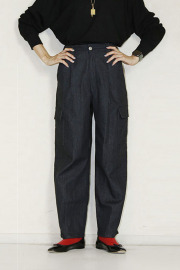 Praia　(プライア) 　バックストライプセミカーブデニム　LEI-2570