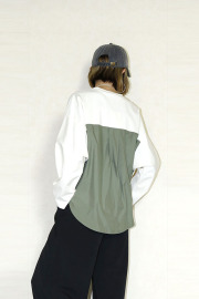 trois （トロア）バックサテン切り替えプルオーバー　T256-82046-H