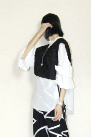 CHIGNON（シニヨン） フリルエンブロミニベスト 1961-049BZ