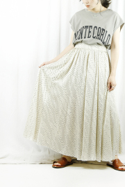 trois （トロア）　ランダムドット楊柳サテンギャザースカート　T211-86005-A