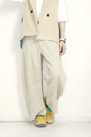送料無料　KHA:KI（カーキ） OVAL CORD TROUSERS 　MIL26FPT3263