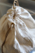 CHIGNON（シニヨン）巾着ポーチ　0636-550BZ-IVORY