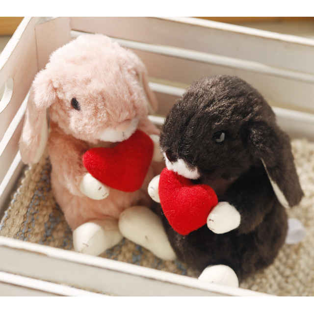 うさぎのぬいぐるみブティック ドキドキハートを抱っこする ハート ロップ